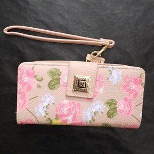 NWOT Stone Mountain Rosebloom Bright Floral Bonded Leather Wristles